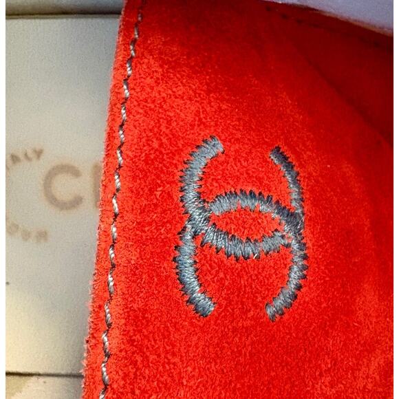 CHANEL CC Red Lambskin Leather Suede Tennis Sneakers Vintage Size 38 Logo EUC - Picture 7 of 16